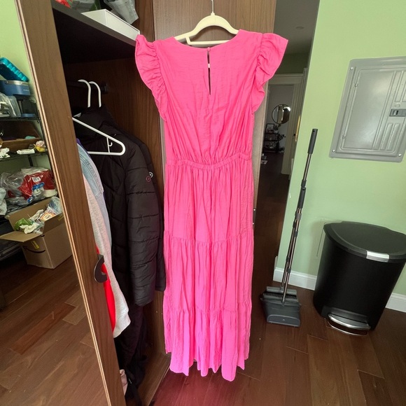 EXPRESS Pink Ruffled Maxi Dress woman’s size M - Picture 2 of 4
